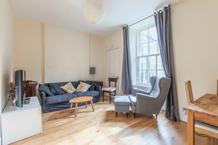 2 Bedroom Flat To Rent In St Patrick Square Edinburgh United Kingdom, EH8