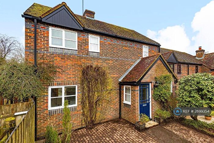2 Bedroom Detached House To Rent In The Street, Albury, Guildford, GU5