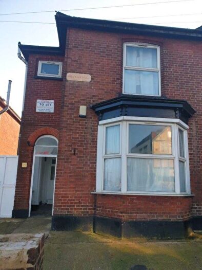 1 Bedroom Semi-Detached House To Rent In Lodge Road, SO14
