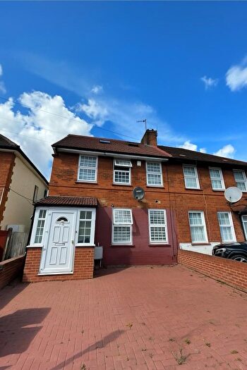 1 Bedroom Flat To Rent In Bedroom Flat For Rent London, N17