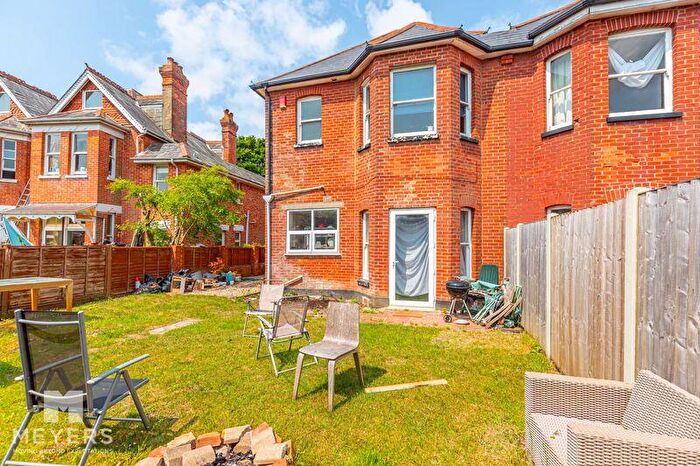 4 Bedroom Semi-Detached House To Rent In Harvey Road, Bournemouth, BH5
