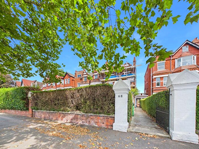 3 Bedroom Maisonette For Sale In Shorncliffe Road, Folkestone, Kent, CT20