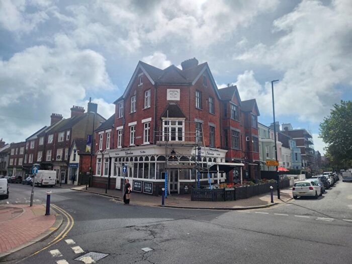 1 Bedroom Flat To Rent In Grange Road, Little Chelsea, Eastbourne, BN21
