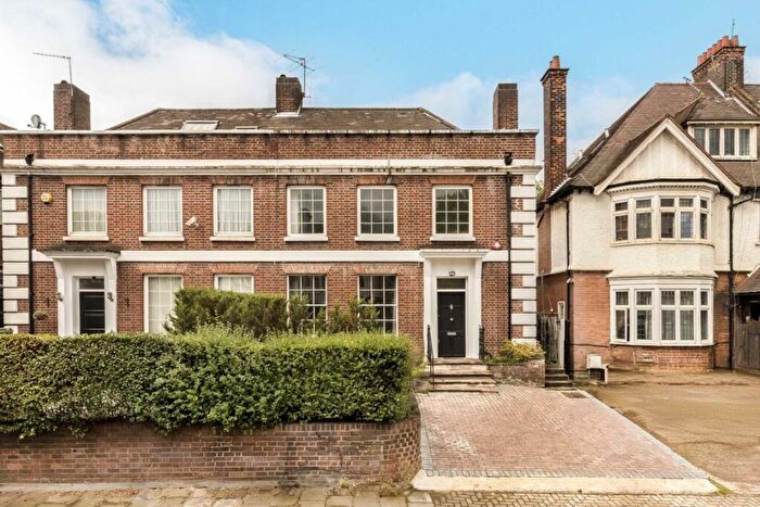 4 Bedroom House To Rent In Finchley Road, Finchley Road, NW3