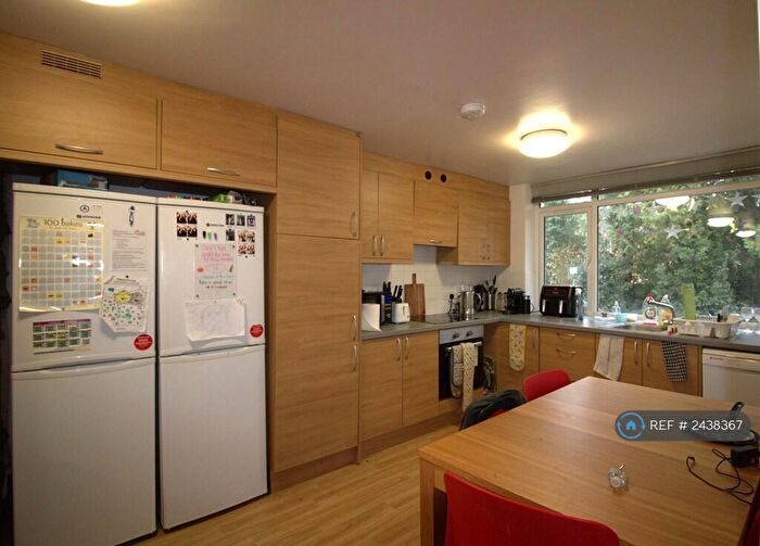 8 Bedroom Terraced House To Rent In Sparkford Close, Winchester, SO22