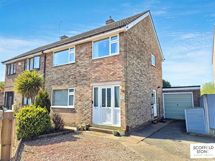 3 Bedroom Semi Detached House For Sale In Chestnut Grove, Etwall, Derby, DE65