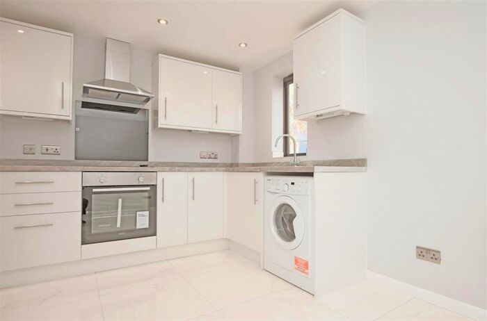 1 Bedroom Flat To Rent In Oldfield Road, Hampton, TW12