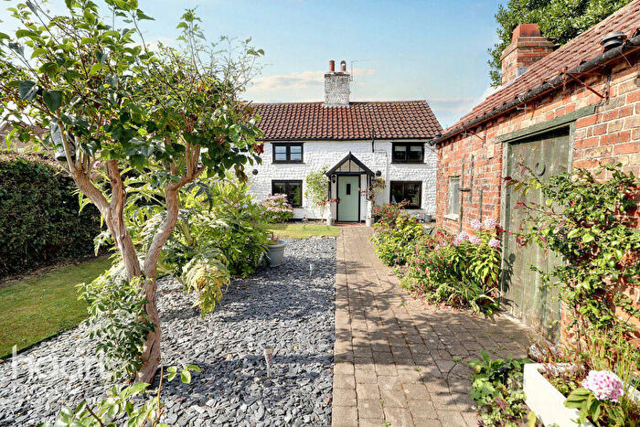 3 Bedroom Detached House For Sale In Main Street, Scothern, LN2