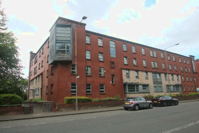 3 Bedroom Flat To Rent In Tollcross Road, Tollcross, Glasgow, G32