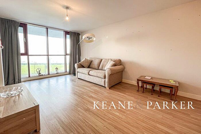1 Bedroom Flat For Sale In Ocean Crescent, Plymouth, PL1