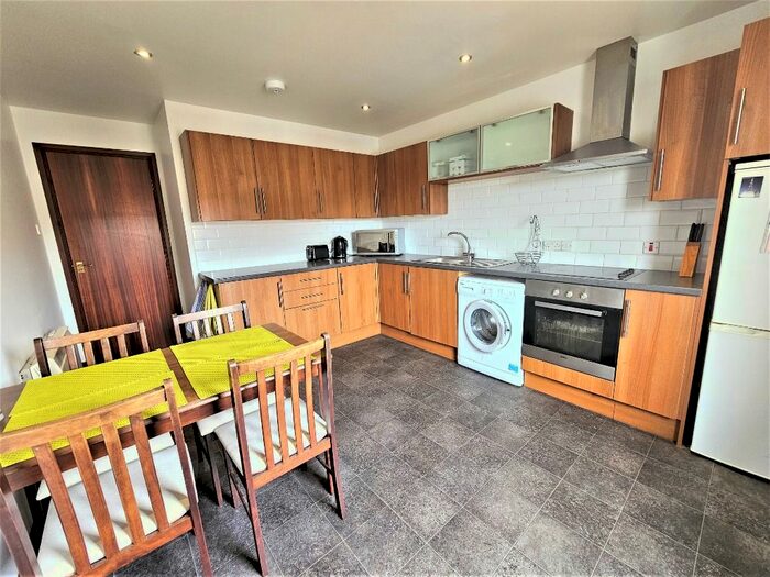 2 Bedroom Flat To Rent In Links View, Aberdeen, AB24