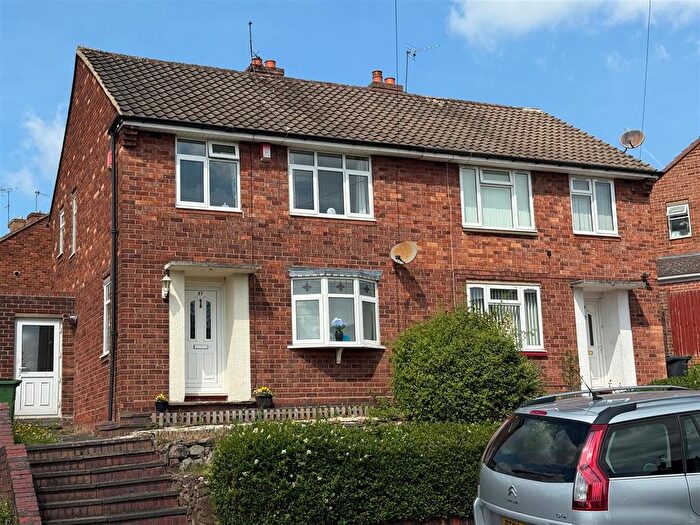 3 Bedroom End Of Terrace House To Rent In Woodland Avenue, Brierley Hill, DY5