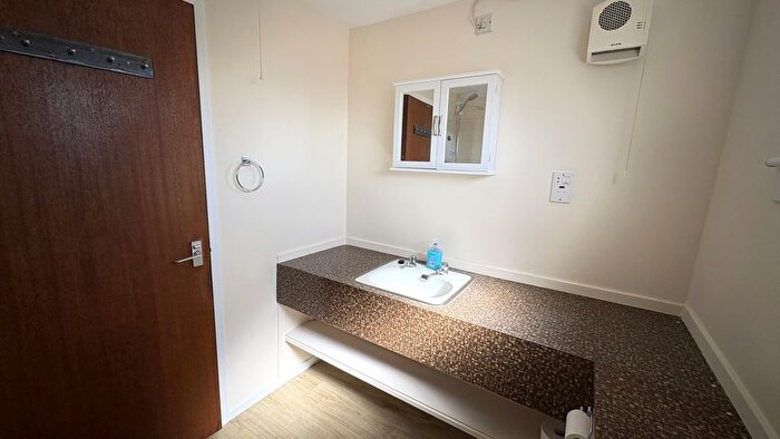 2 Bedroom Flat To Rent In Grampian Gardens, Dyce, Aberdeen, AB21