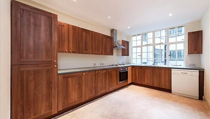 5 Bedroom Apartment To Rent In Park Road, London, NW8