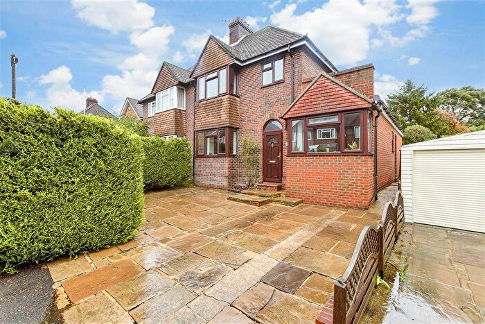 4 Bedroom Semi-Detached House For Sale In Westlands Way, Oxted, Surrey, RH8