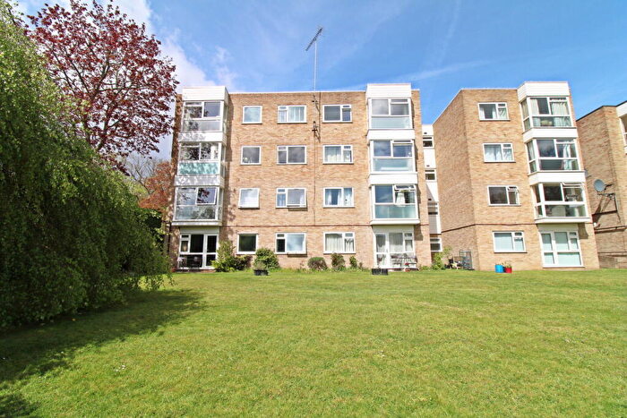 2 Bedroom Flat For Sale In Westmoreland Road, Bromley, BR2