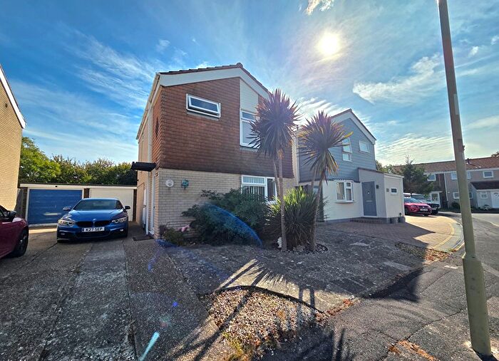 3 Bedroom Property To Rent In Trent Way, Lee-On-The-Solent, PO13