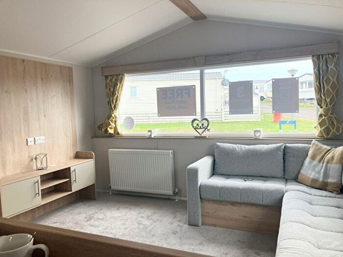 3 Bedroom Mobile/park Home For Sale In Leysdown Road, Leysdown-On-Sea, Sheerness, ME12