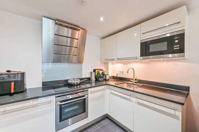 1 Bedroom Flat To Rent In Argyll Road, Woolwich, London, SE18