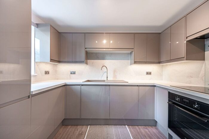 2 Bedroom Flat For Sale In Vicars Bridge Close, Alperton, Wembley, HA0