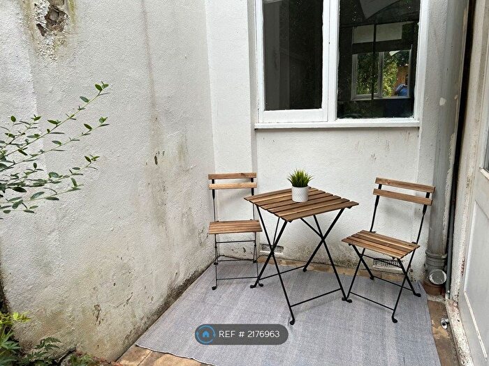 1 Bedroom Flat To Rent In Nemoure Road, London, W3