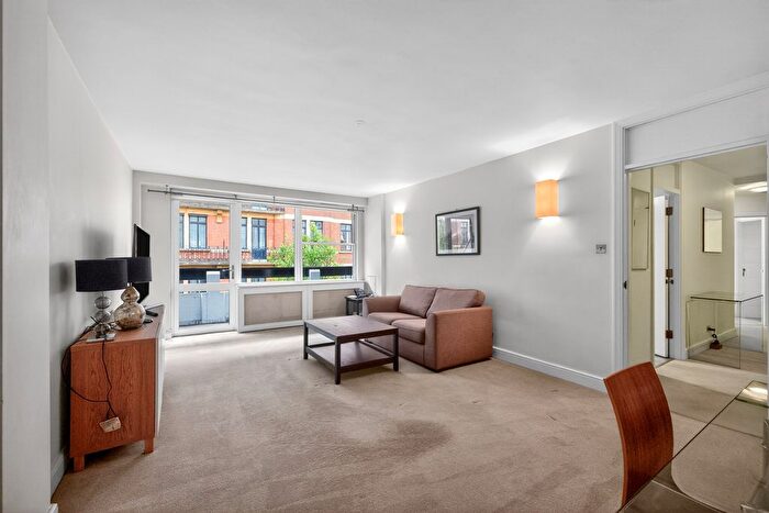 2 Bedroom Flat To Rent In Weymouth Street, London, W1W