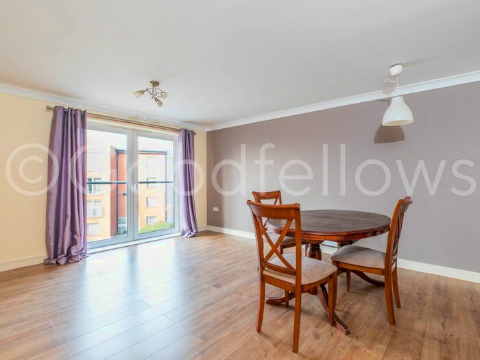 2 Bedroom Flat To Rent In Harkness Court, Cleeve Way, Sutton, SM1