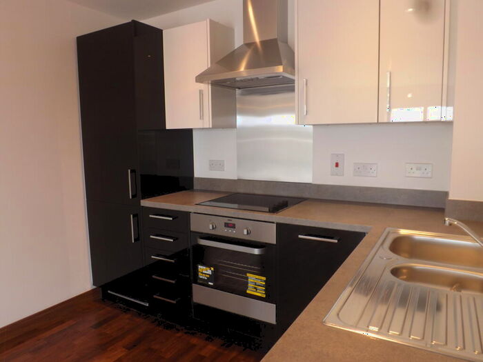 2 Bedroom Apartment To Rent In Cherrydown East, Basildon, SS16