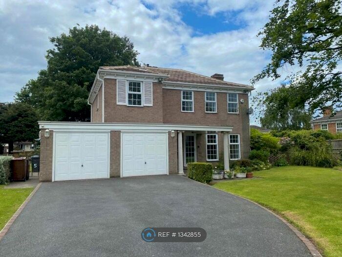 4 Bedroom Detached House To Rent In Grangewood Gardens, Leeds, LS16