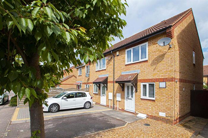 2 Bedroom End Of Terrace House To Rent In Chetwode Avenue, Monkston, MK10