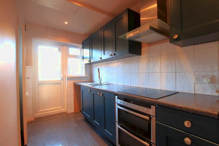 3 Bedroom Terraced House To Rent In Kingsbridge Road, Southall, UB2