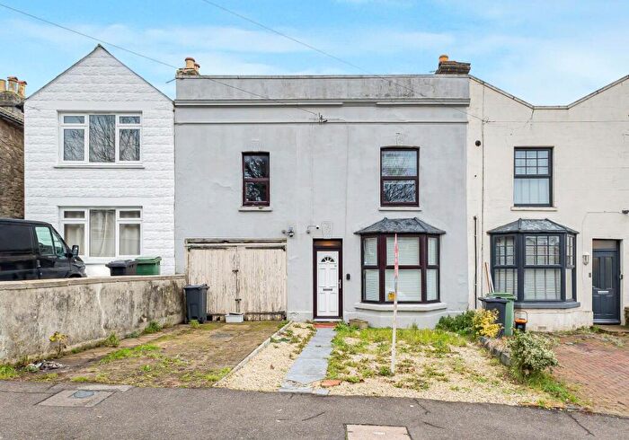 4 Bedroom End Of Terrace House For Sale In Fant Lane, Maidstone, Kent, ME16