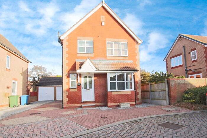 3 Bedroom Detached House For Sale In Harrington Court, Hedon, Hull, HU12
