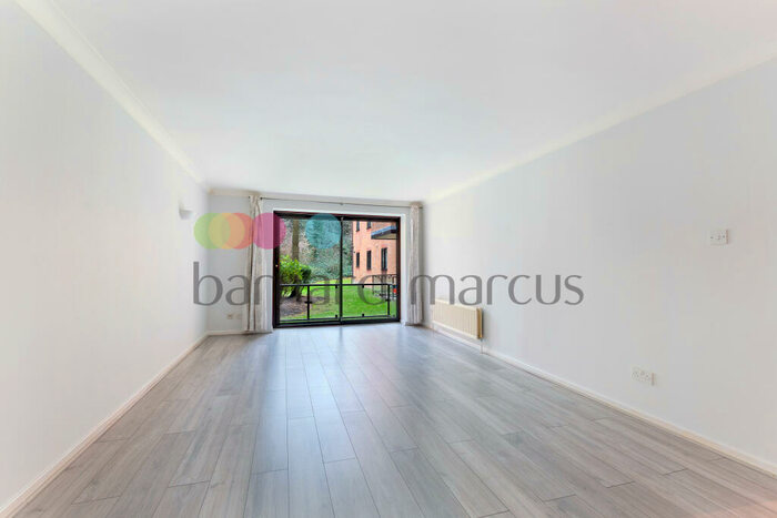 2 Bedroom Flat To Rent In Campion Close, Croydon, CR0