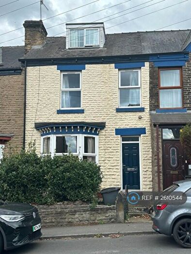 3 Bedroom Terraced House To Rent In Wadsley Lane, Sheffield, S6