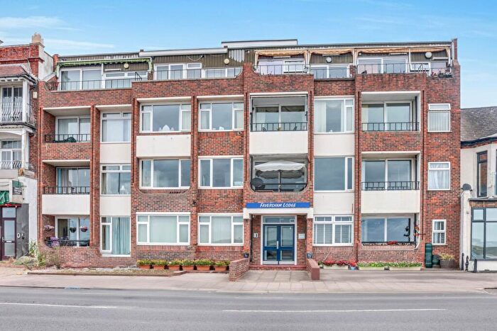 3 Bedroom Apartment For Sale In Eastern Esplanade, Thorpe Bay, SS1