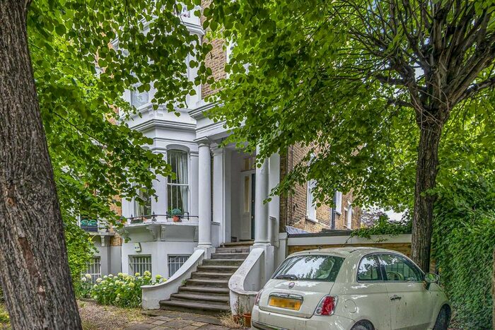 1 Bedroom Flat To Rent In Larkhall Rise, London, SW4