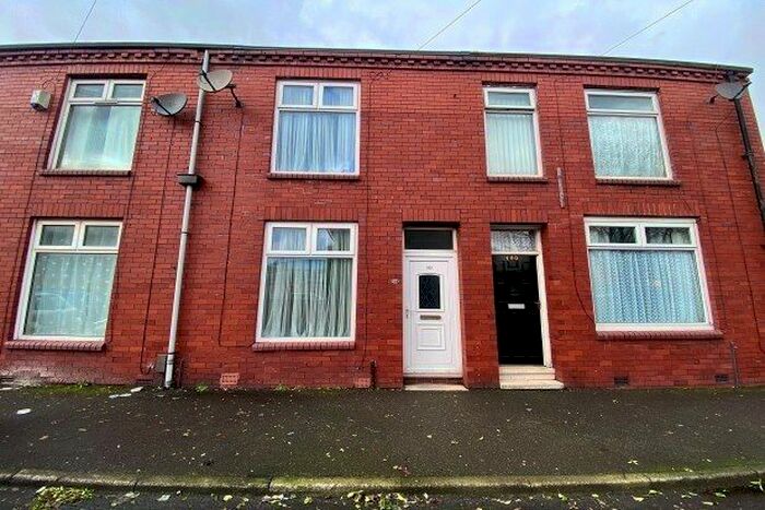 2 Bedroom Property To Rent In Kelvin Street, Ashton-Under-Lyne, OL7