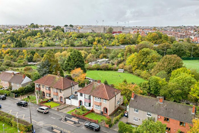 3 Bedroom Semi Detached House For Sale In Stottbury Road, Bristol, BS7