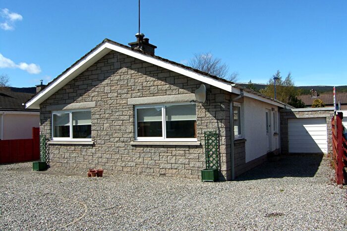 3 Bedroom Bungalow For Sale In Muirton, Aviemore, PH22