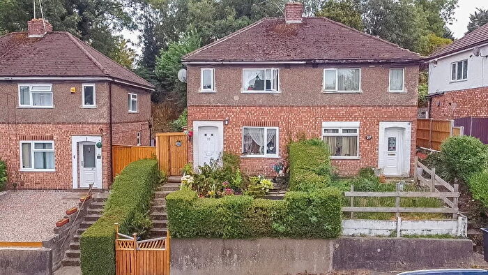 2 Bedroom Semi Detached House For Sale In Woodstock Road, Leicester, LE4