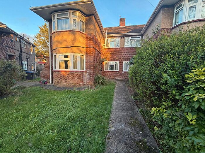 2 Bedroom Maisonette To Rent In Fernwood Avenue, Wembley, HA0