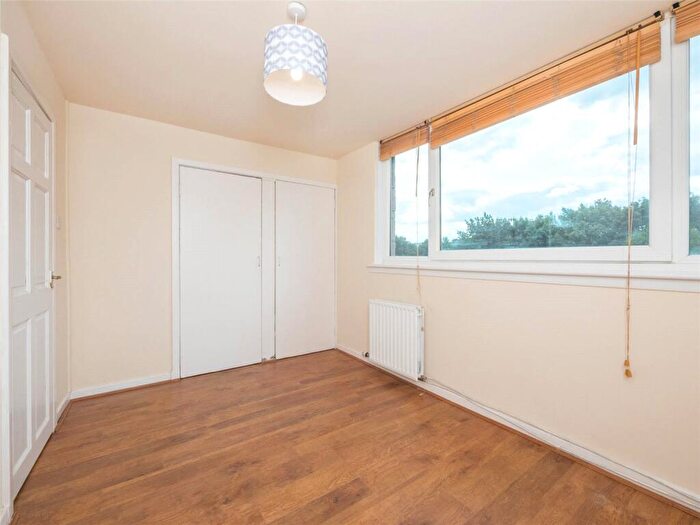 1 Bedroom Flat To Rent In Redbraes Grove, Edinburgh, EH7