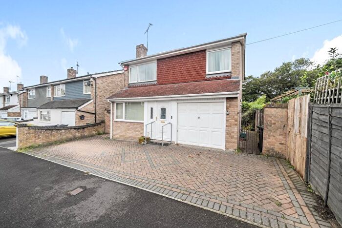 4 Bedroom Detached House For Sale In Alameda Way, Waterlooville, PO7