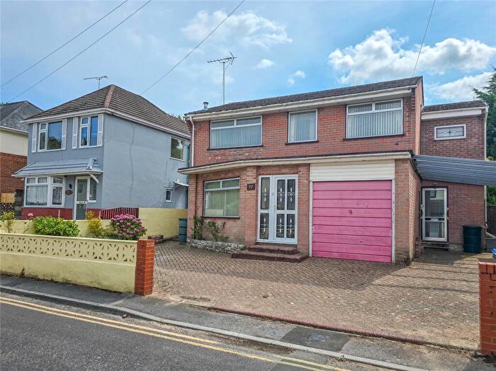 3 Bedroom Detached House For Sale In Glencoe Road, Poole, Dorset, BH12