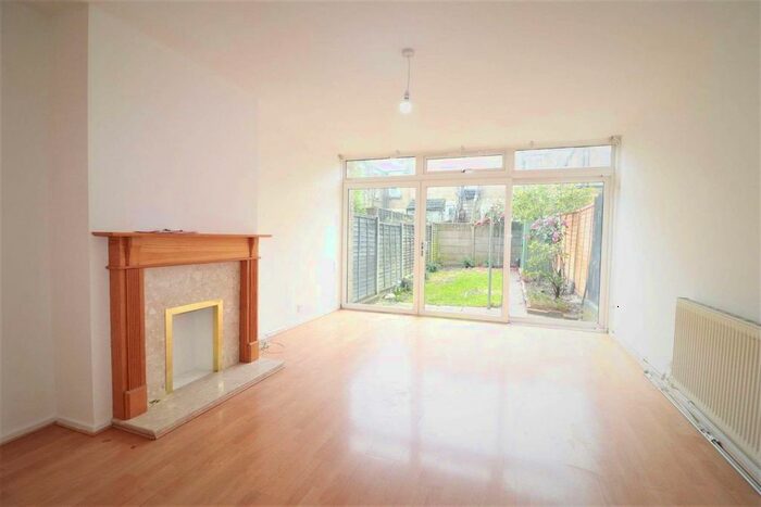 2 Bedroom Terraced House To Rent In Elderton Road, London, SE26