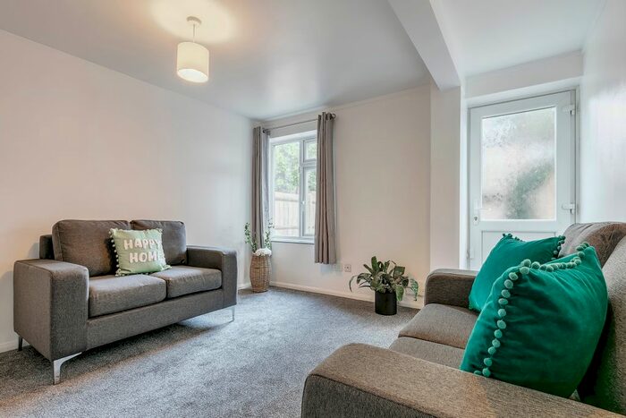 4 Bedroom Semi-Detached House To Rent In Tippett Close, Colchester, CO4