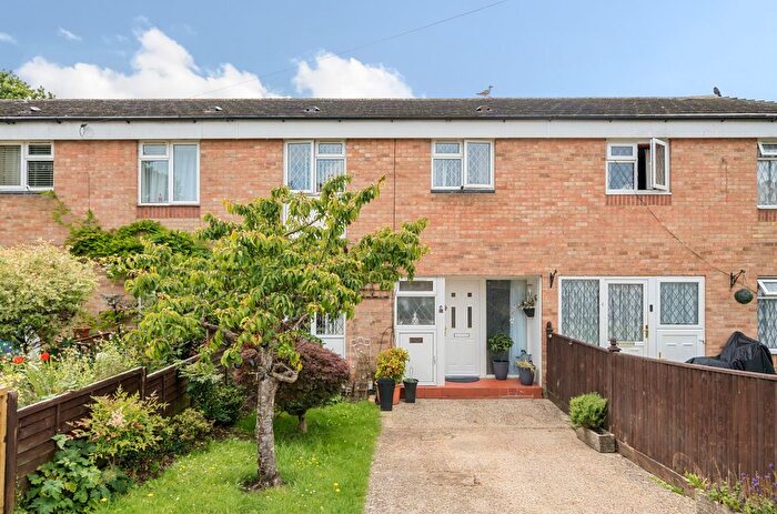 3 Bedroom Terraced House For Sale In Malin Close, Lordshill, Southampton, Hampshire, SO16