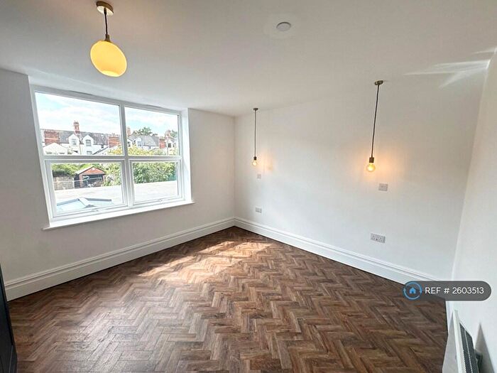 1 Bedroom Flat To Rent In Cathedral Road, Cardiff, CF11