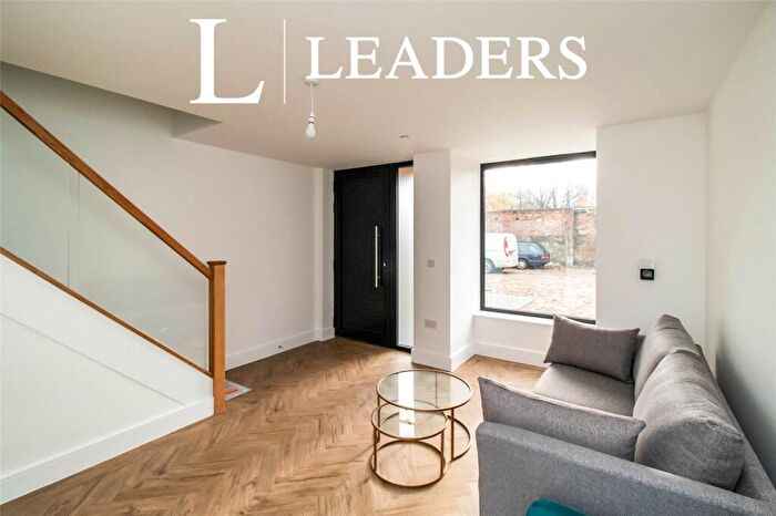 1 Bedroom Semi Detached House To Rent In Lancaster Gardens, SS1